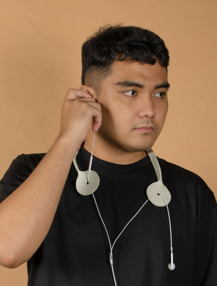 AKAP™ Vegan Leather Earphone Carrier in Sand