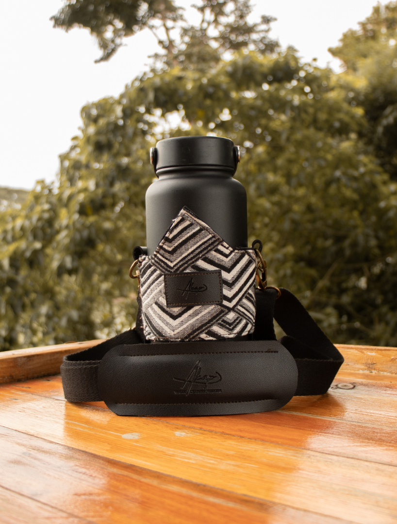 AKAP™ Botella Tumbler Carrier in Midnight