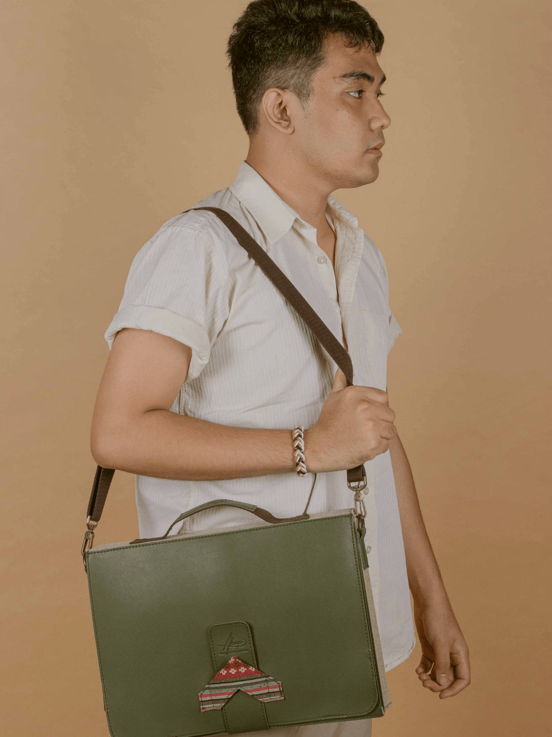 La Mesita Vegan Leather Portable Workspace in Leaf